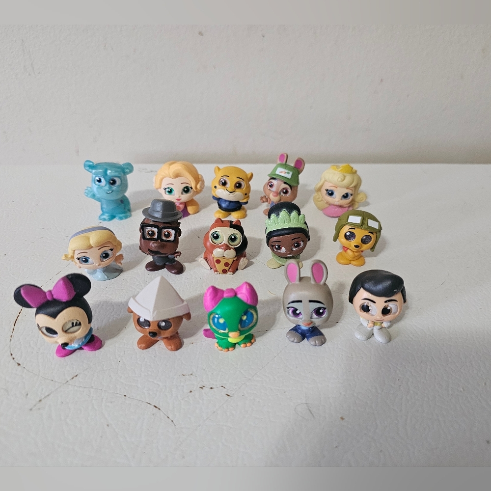 Disney Doorables Set Of 15